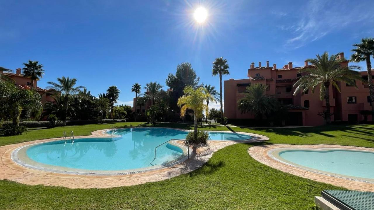 Luxyry Apartament Benidorm フィネストラット エクステリア 写真