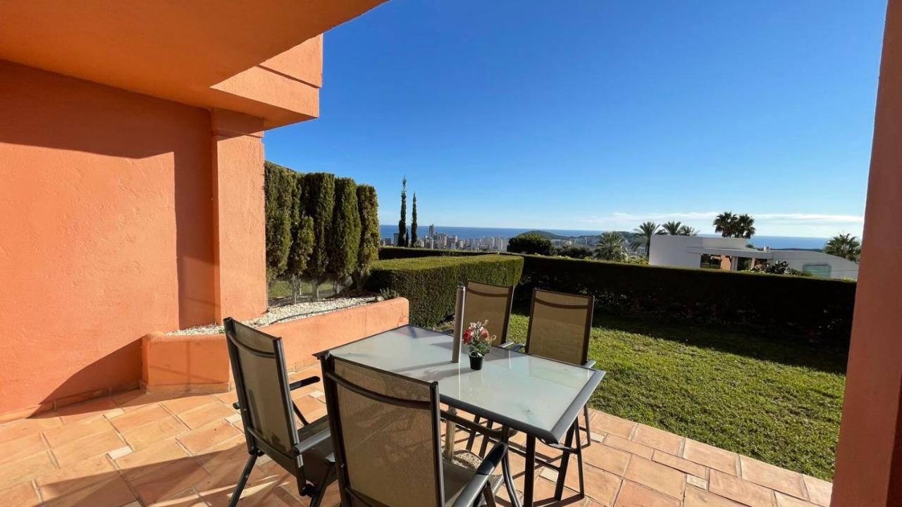 Luxyry Apartament Benidorm フィネストラット エクステリア 写真