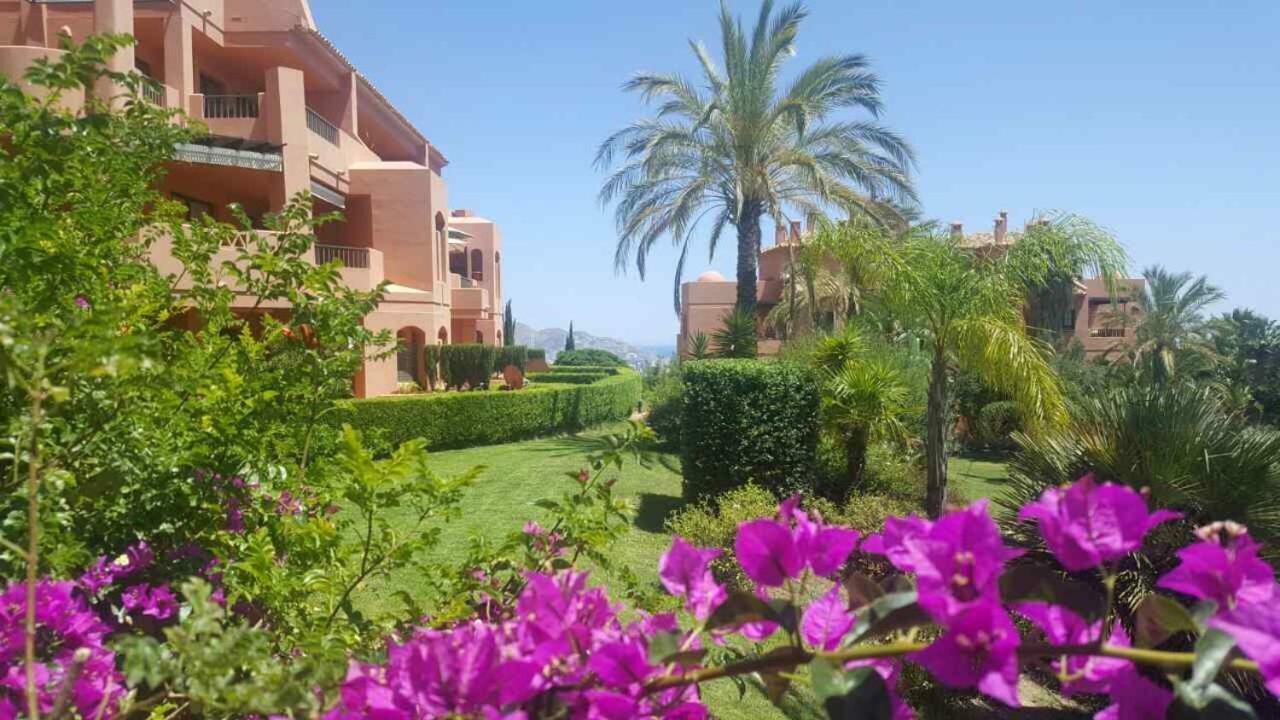 Luxyry Apartament Benidorm フィネストラット エクステリア 写真